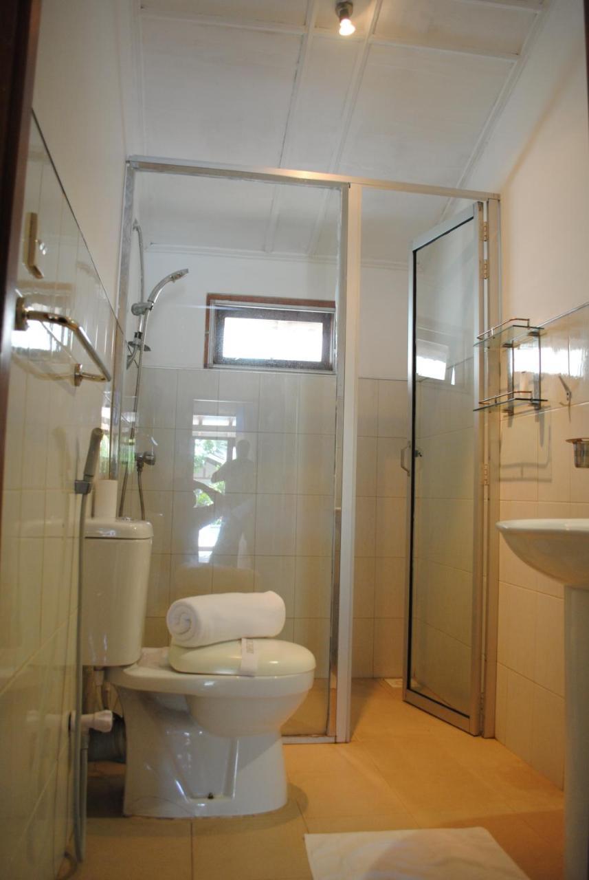 Sujeewani Villa Negombo Værelse billede
