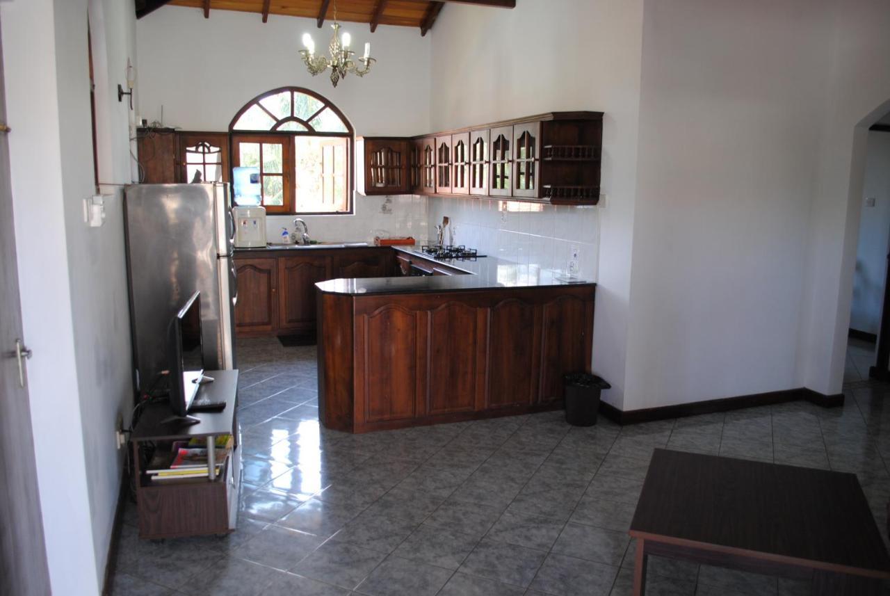 Sujeewani Villa Negombo Eksteriør billede